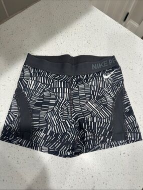 Nike Black & White Patterned Women's Bike Shorts